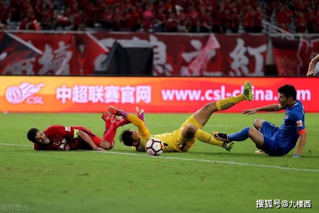 代理人透露利瓦科维奇加盟巴萨目标是争夺主力位置
